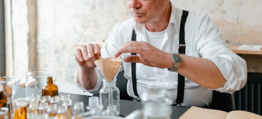 Perfumes: saiba tudo sobre a arte de expressar sua personalidade através das fragrâncias