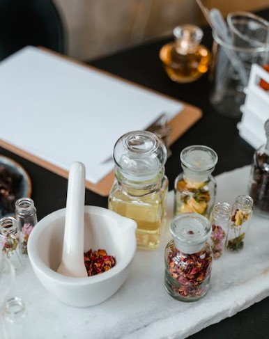 Perfumes: saiba tudo sobre a arte de expressar sua personalidade através das fragrâncias